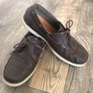 Tommy Hilfiger boat shoes very similar to Sperry!